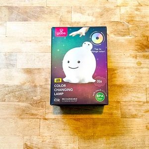 New in box Globe LED Color Changing Rechargeable "Ollie" Lamp